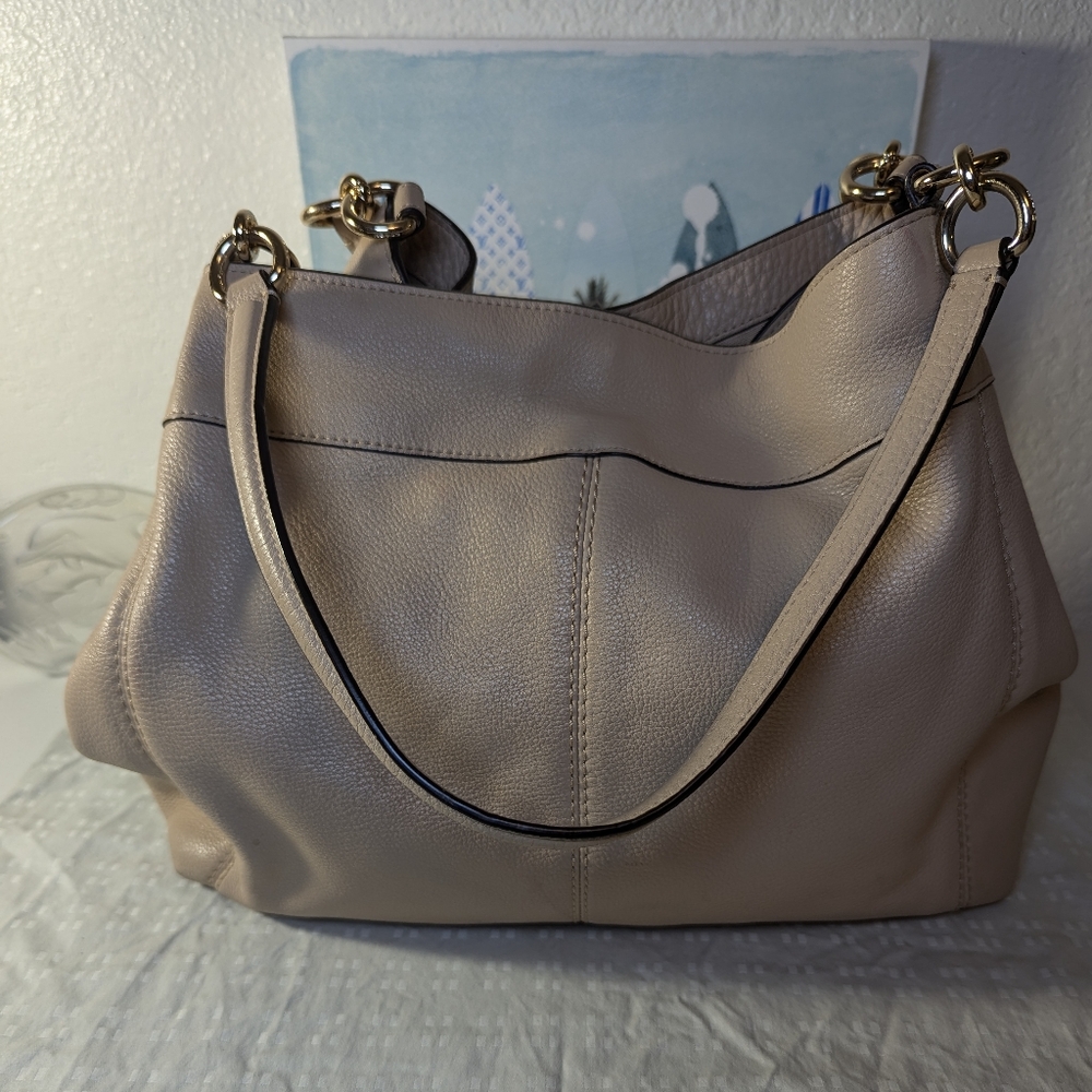 Coach Lexy Shoulder Bag - Picture 3 of 12